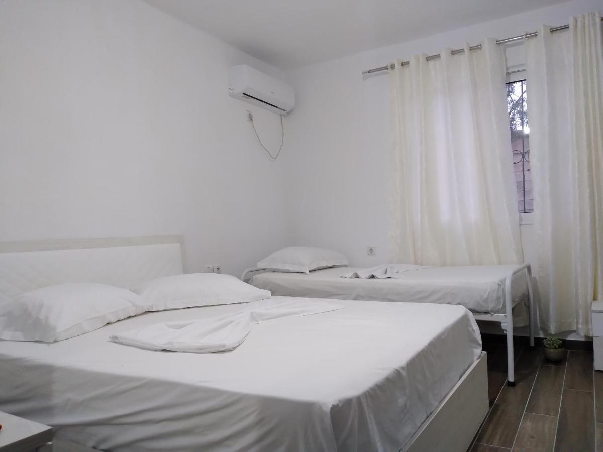 Condo Rooms Sarandë 외부 사진