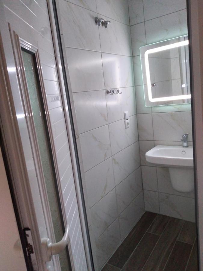 Condo Rooms Sarandë 외부 사진